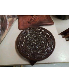 DESSOUS DE PLAT EN FONTE 