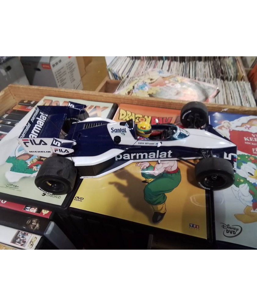 VOITURE F1 SENNA