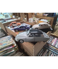 VOITURE 