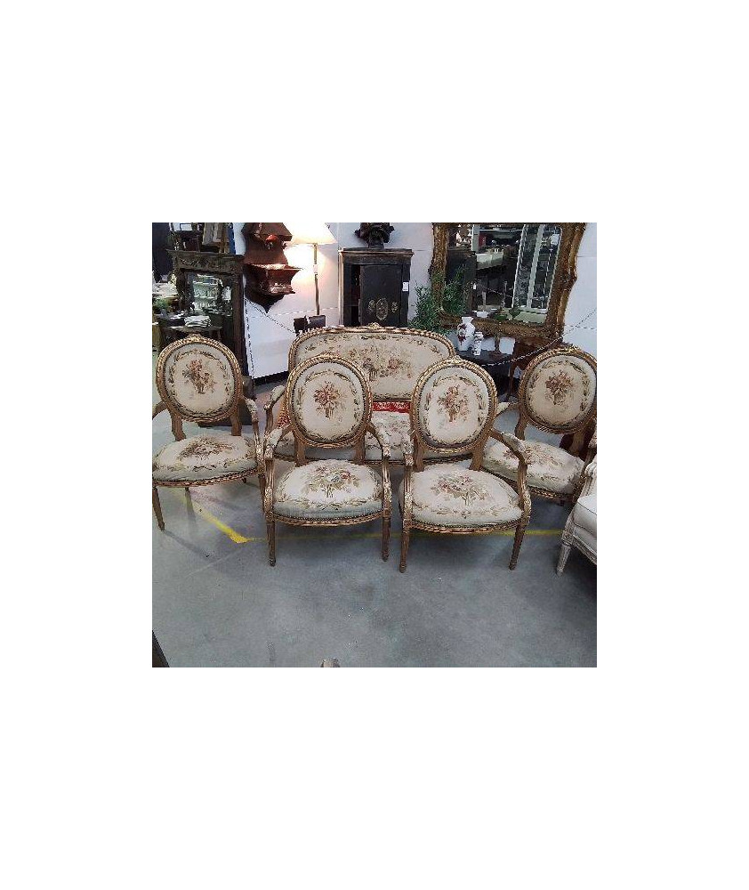 SALON EN BOIS DORÉ TAPISSERIE D’AUBUSSON