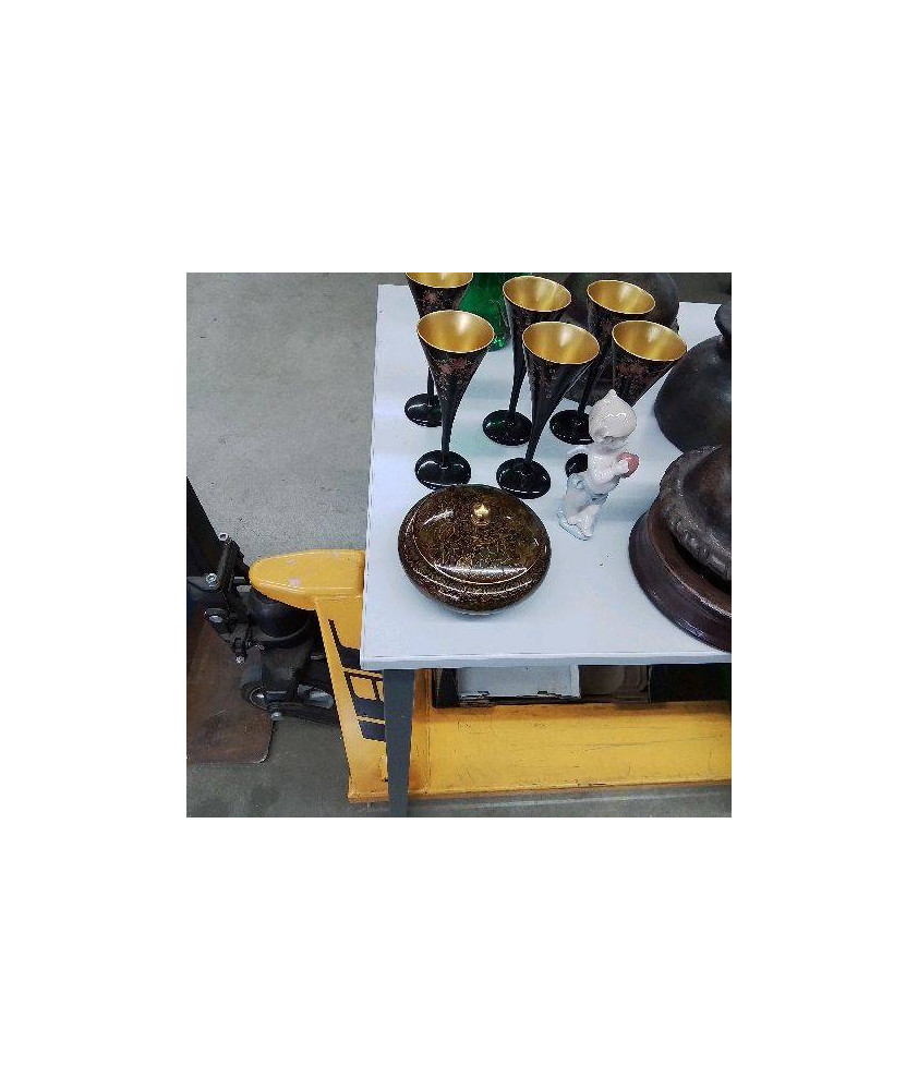 BOITE CLOISONNÉE