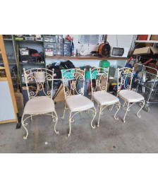 CHAISE BEIGE EN FER FORGÉ 