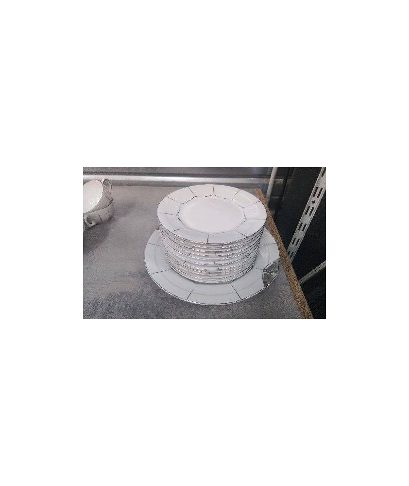 SERVICE A DESSERT / PORCELAINE LIMOGES 