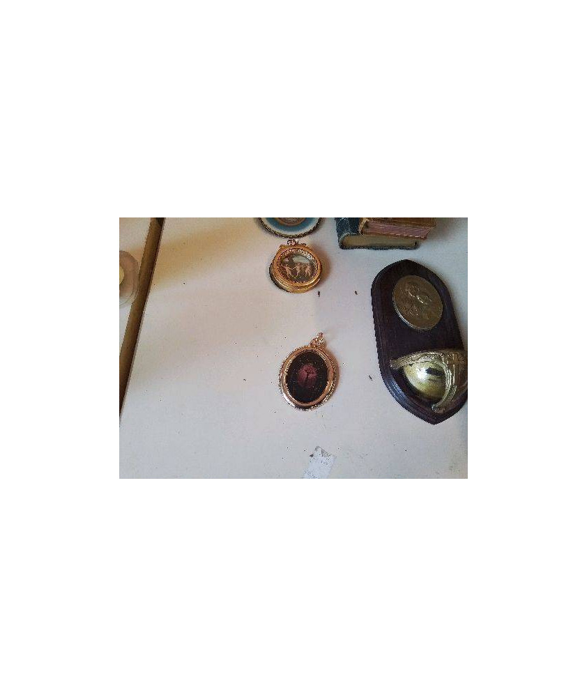 PENDENTIF 
