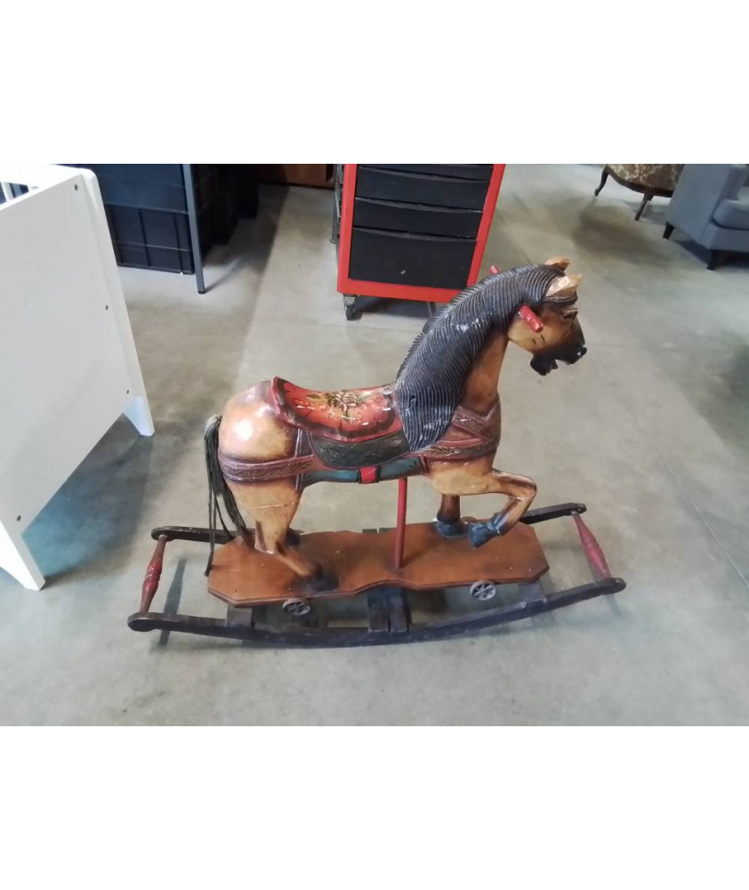 CHEVAL A BASCULE BOIS PEINT