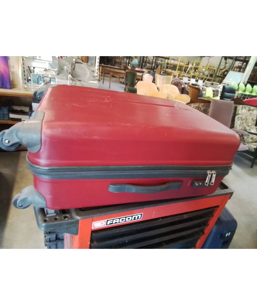 VALISE COQUE A ROULETTES DELSEY ROUGE