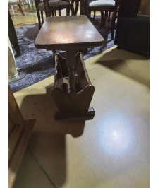 PORTE JOURNAUX CHENE AVEC TABLETTE 