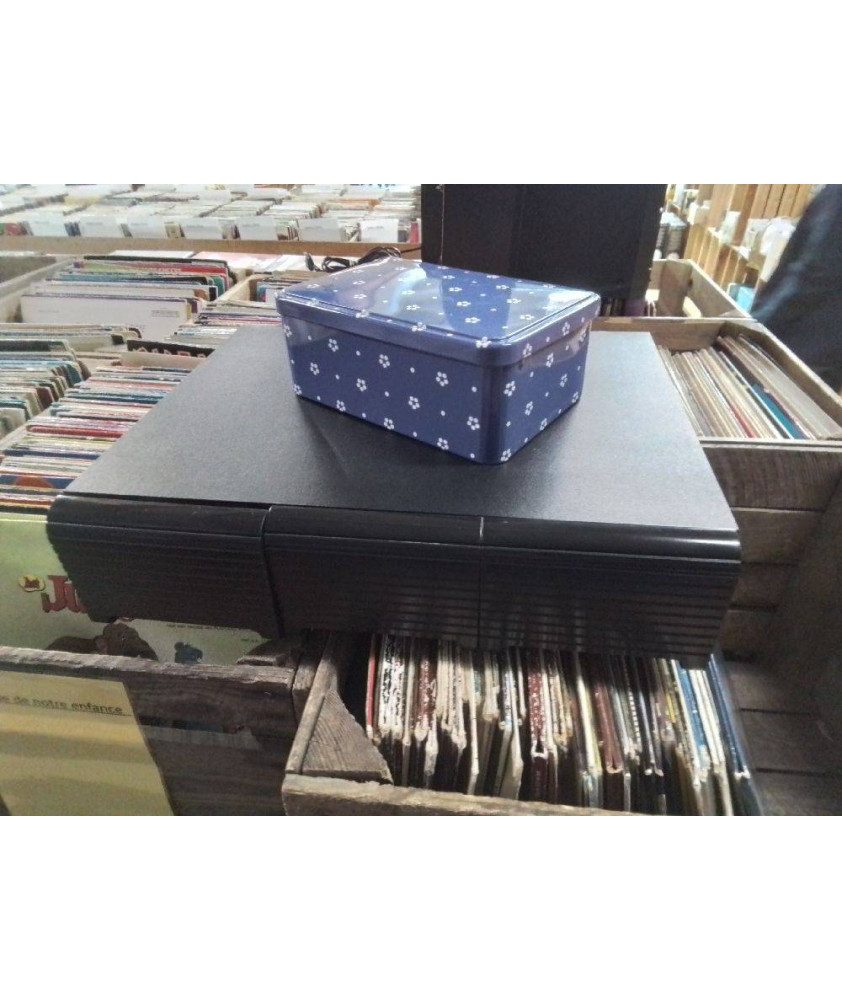 RANGEMENT POUR CASETTE AUDIO