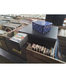 RANGEMENT POUR CASETTE AUDIO