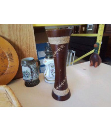 VASE EN BOIS 