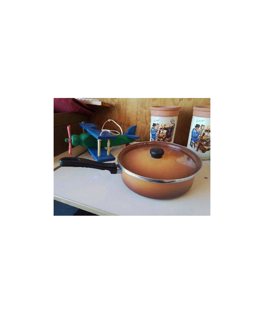 CASSEROLE EN TÔLE EMAILLÉE VINTAGE