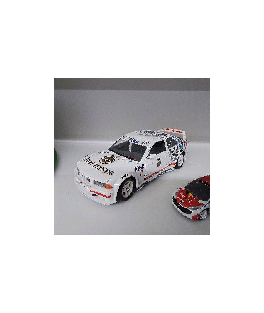 VOITURE 