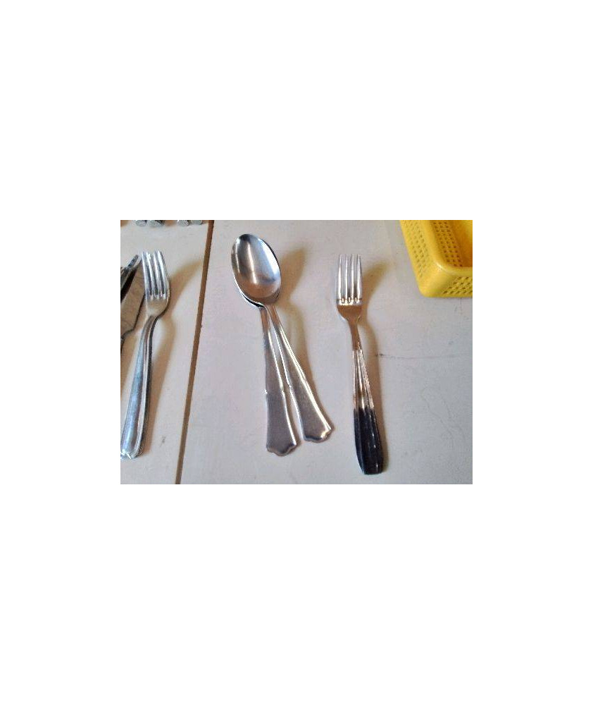 LOT DE 2 COUVERTS