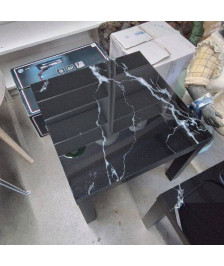 TABLE BASSE CARRÉE NOIRE EFFET MARBRE EN VERRE