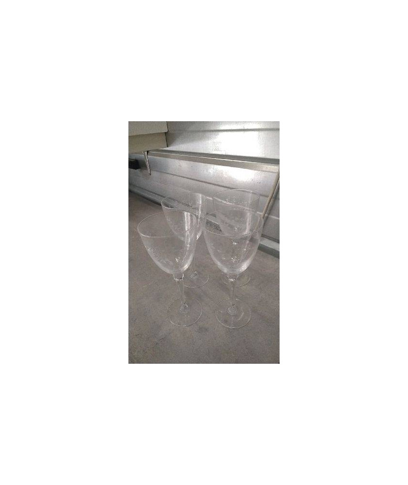 VERRE A PIED CISELE LE LOT