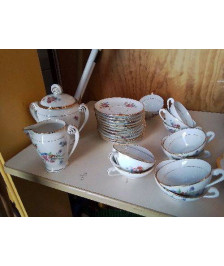 SERVICE À THÉ EN PORCELAINE 