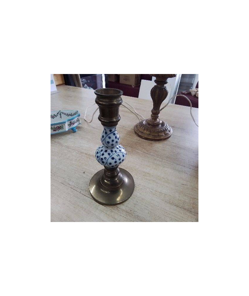 BOUGEOIR LAITON ET FAIENCE 