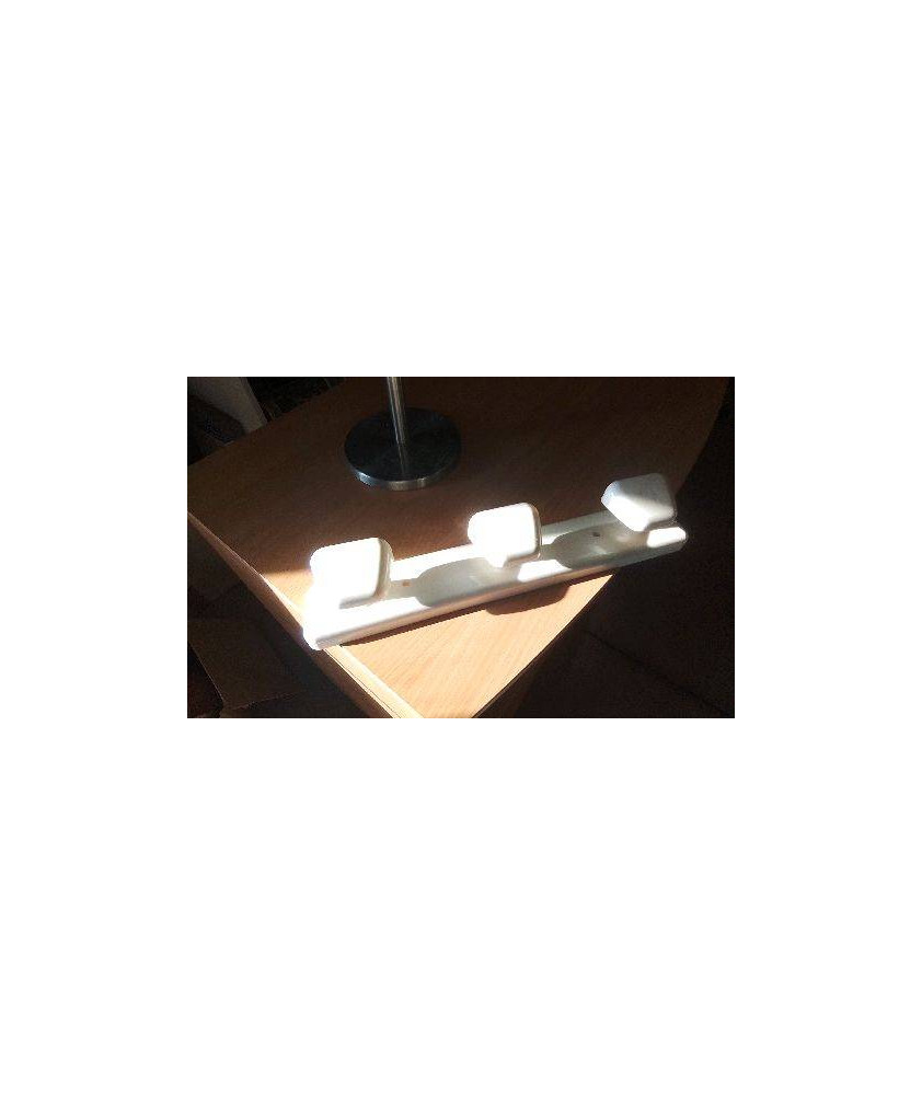 PATERE PLASTIQUE 