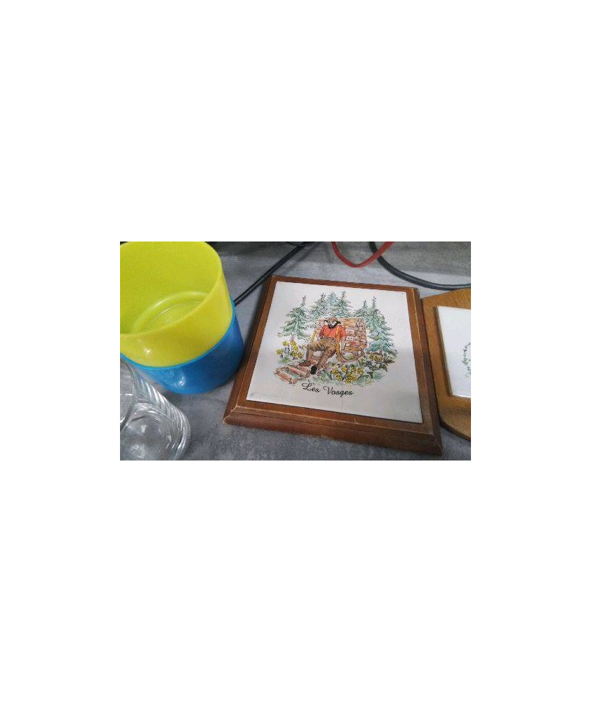 DESSOUS DE PLAT 
