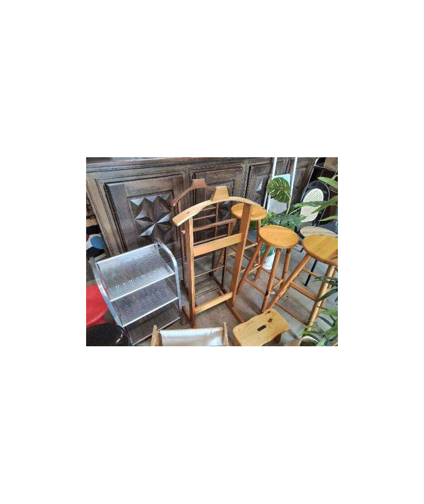 CHEVALET EN PIN 