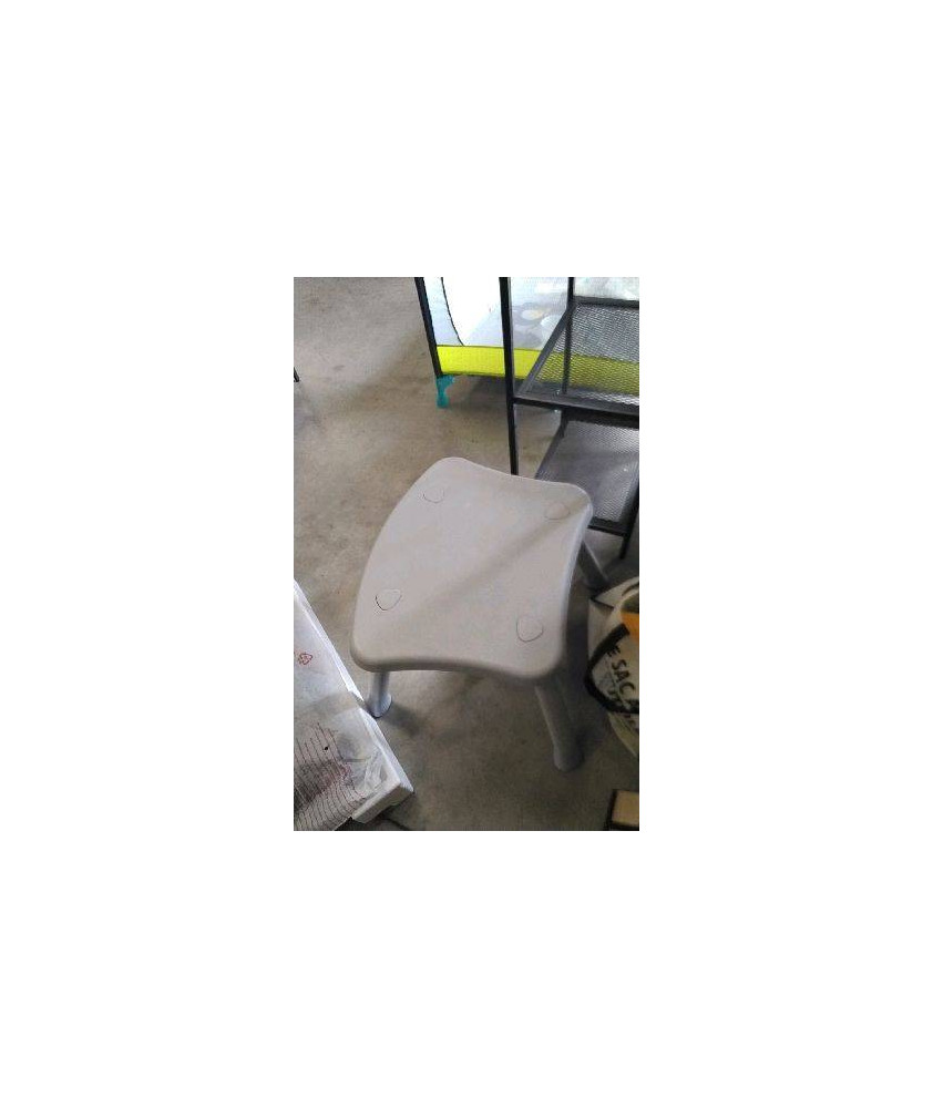 TABLE / BUREAU ENFANT PLASTIQUE 