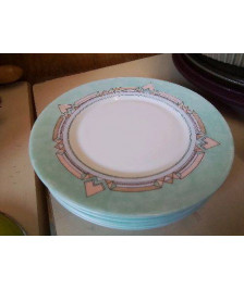 LOT DE 8 ASSIETTES