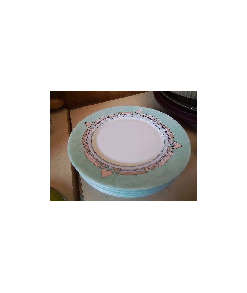 LOT DE 8 ASSIETTES 