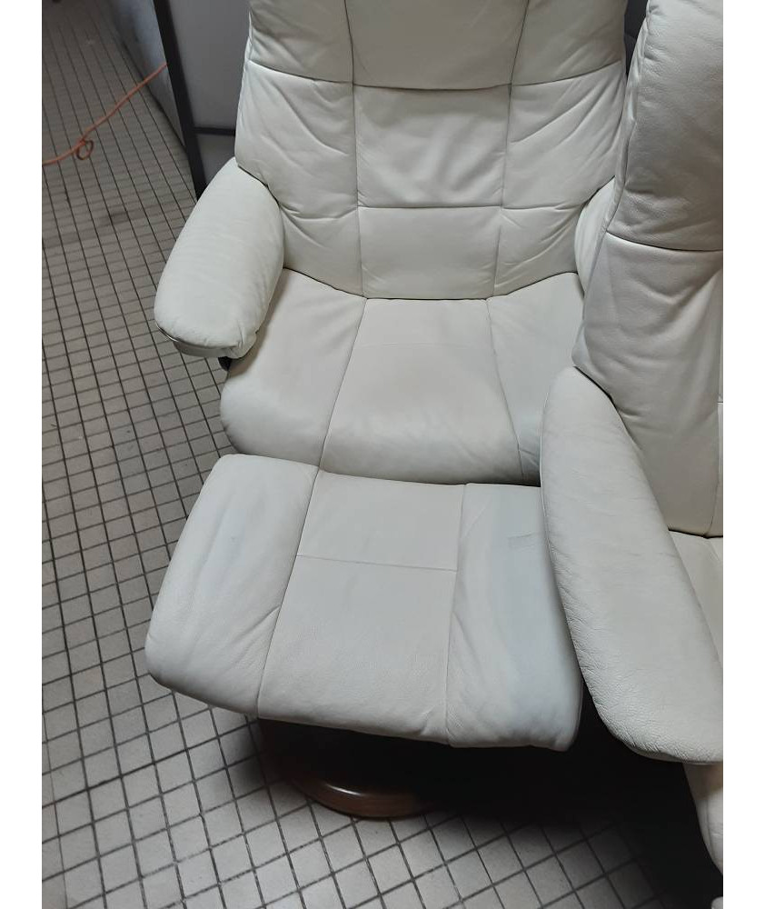 FAUTEUIL + REPOSE PIEDS STRESSLESS