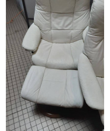 FAUTEUIL + REPOSE PIEDS STRESSLESS