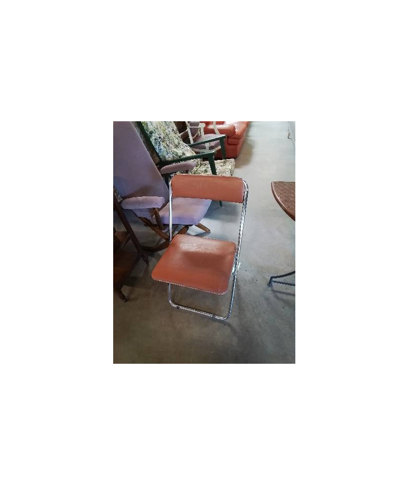 CHAISE PLIANTE PIÈTEMENT MÉTAL CHROMÉ ASSISE ET DOSSIER SKAÏ FAUVE ANNÉES 70