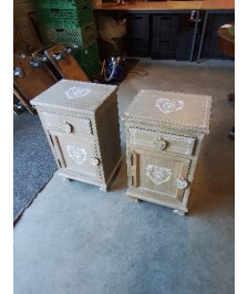 CHEVET BOIS CERUSÉ  AUX COEURS 1 TIROIR 1 PORTE