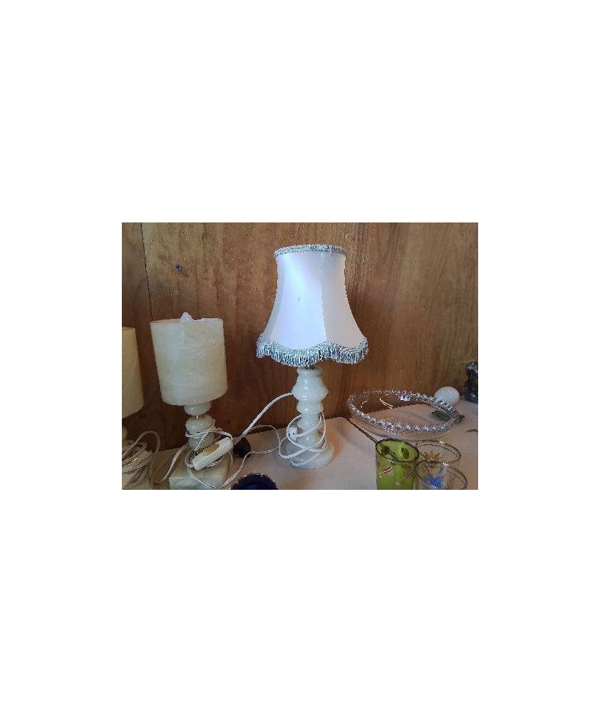 LAMPE A POSER EN ALBATRE