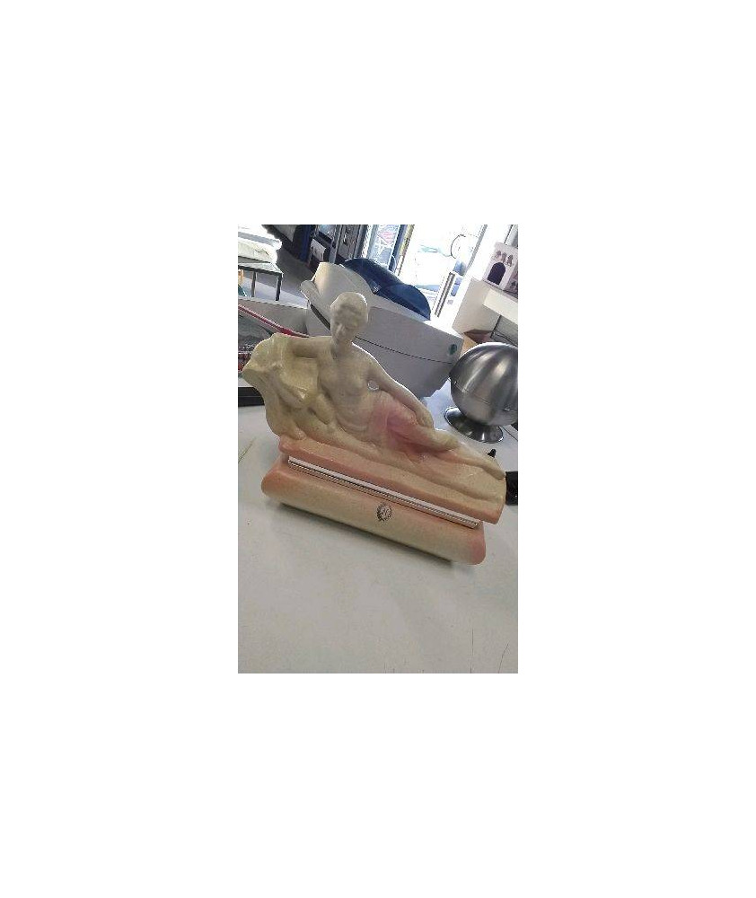 BOITE FEMME ALLONGEE 