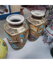 PAIRE DE VASES SATSUMA