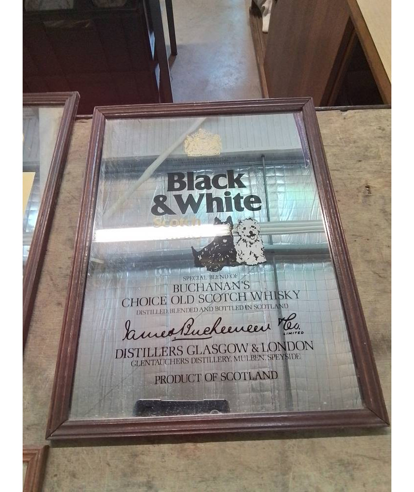 MIROIR PUBLICITAIRE BLACK&WHITEVSCOTCH WISKY