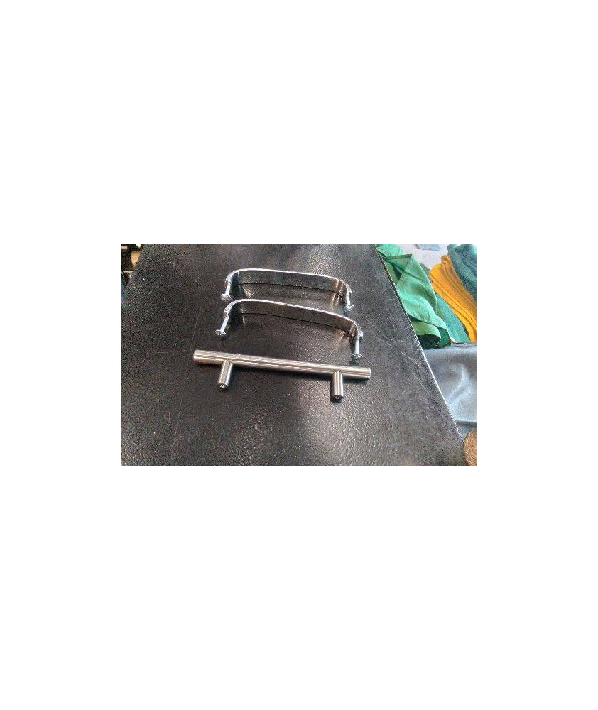 POIGNEE DE MEUBLE METAL 
