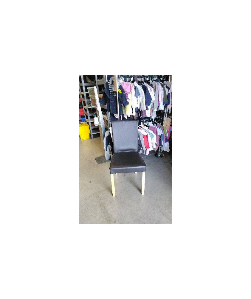 CHAISE SIMILI 