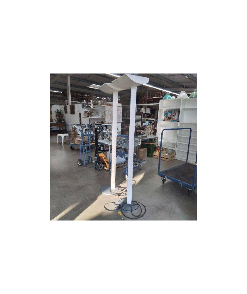 LAMPADAIRE DESIGN BLANC