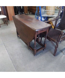 TABLE A VOLETS 