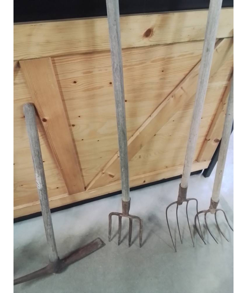 FOURCHE A BECHER ACIER FORGÉ 4 DENTS
