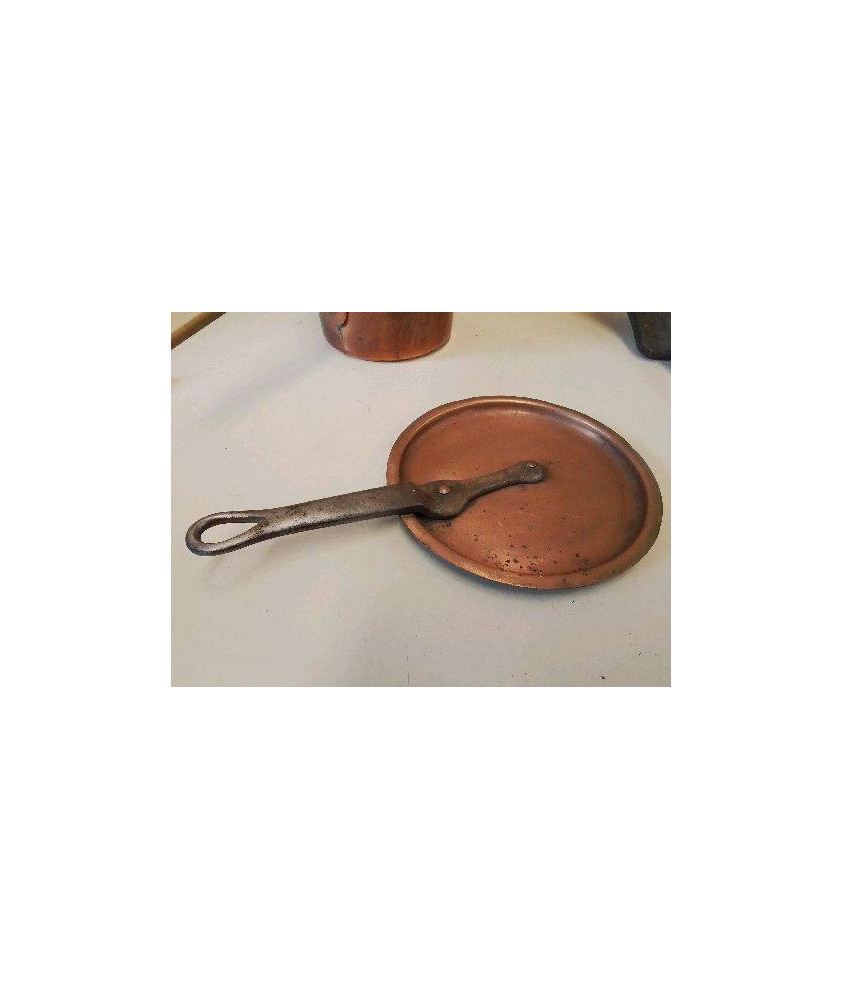COUVERCLE EN CUIVRE