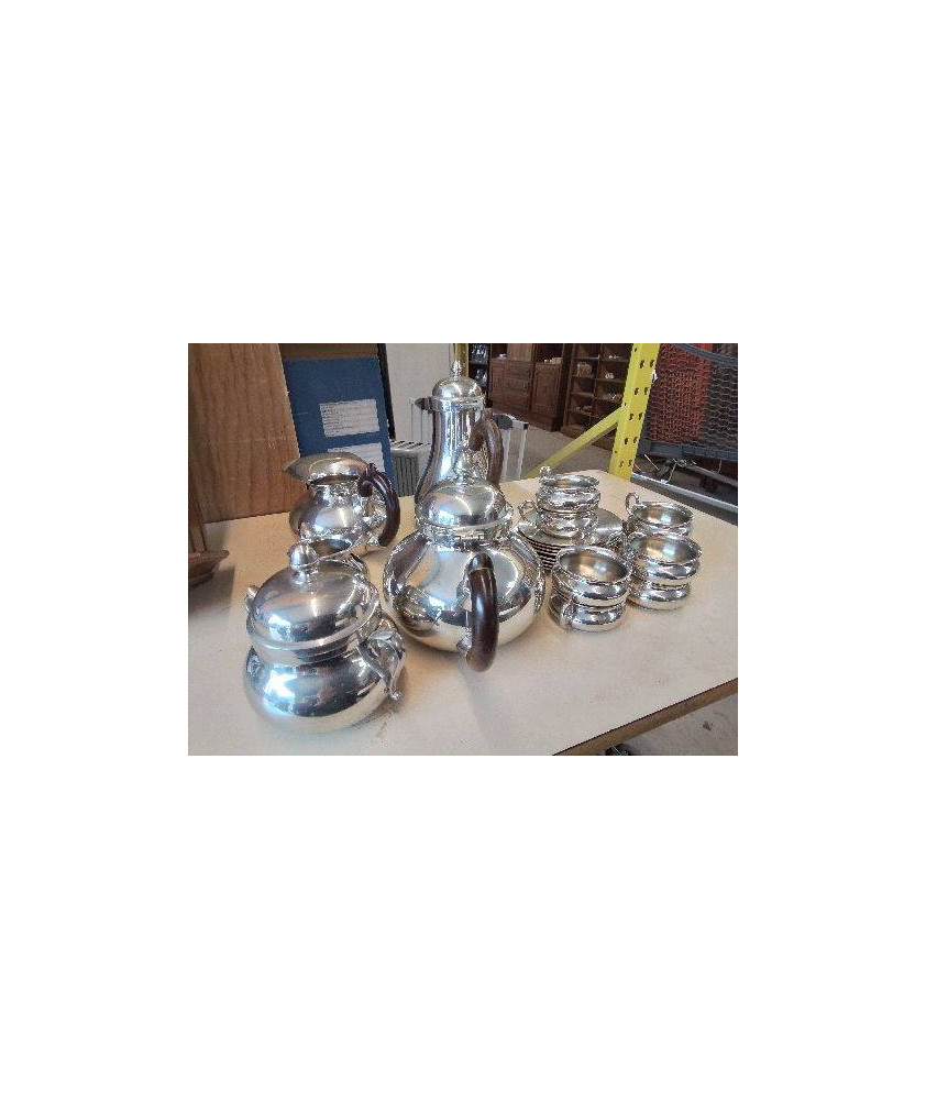 SERVICE A CAFE EN ETAIN