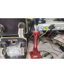 PIED DE LAMPE ROUGE