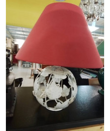 LAMPE BOULE METAL AUX FEAJ ROUGE