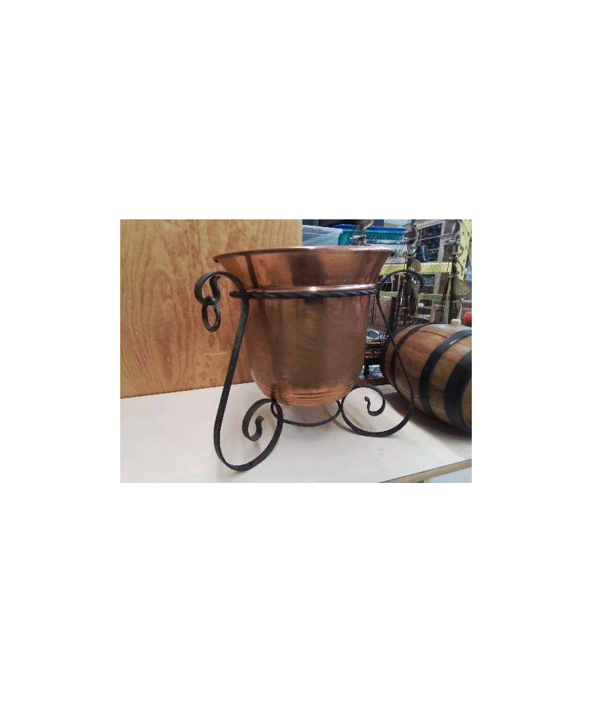 CACHE POT EN CUIVRE 