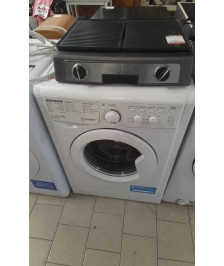 MACHINE  A LAVER HUBLOT INDESIT