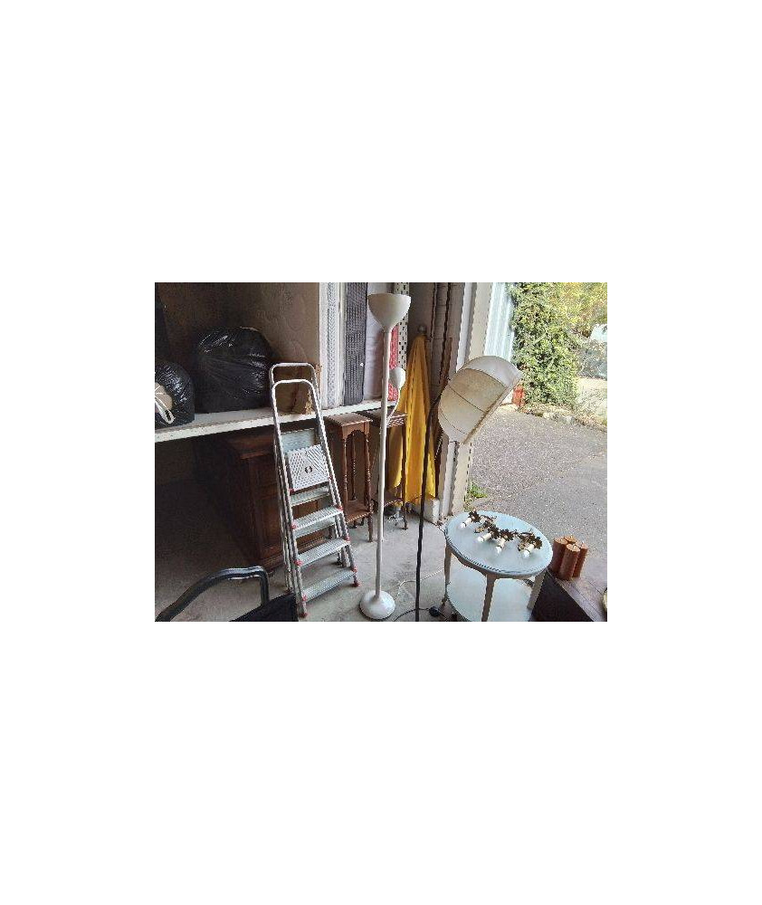 LAMPADAIRE BLANC 