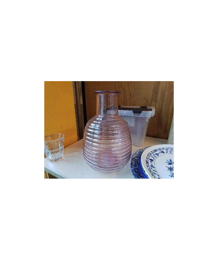 VASE EN VERRE ROSE 