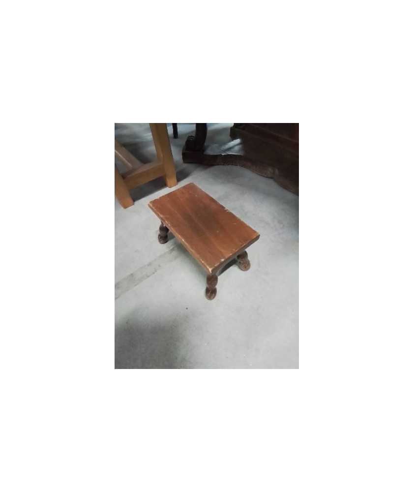 REPOSE PIEDS RECTANGULAIRE PIEDS TOURNÉS 