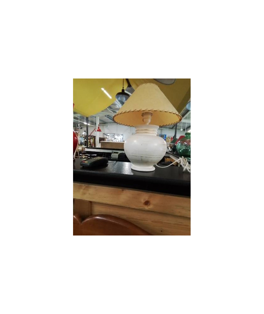 LAMPE CÉRAMIQUE ECRU ET DORÉ AJ OCRE